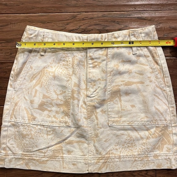 BDG Urban Outfitters Subtle Jungle Print Jean Skirt Size M - Picture 4 of 9